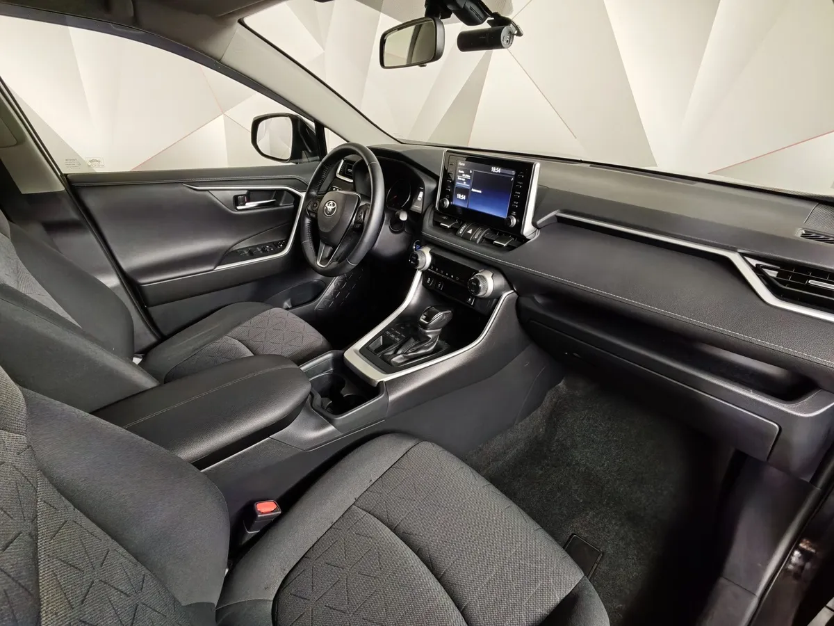 Toyota RAV4 2.0i CVT AWD (149 л.с.) Люкс Черный в АВИЛОН. Слайд №13