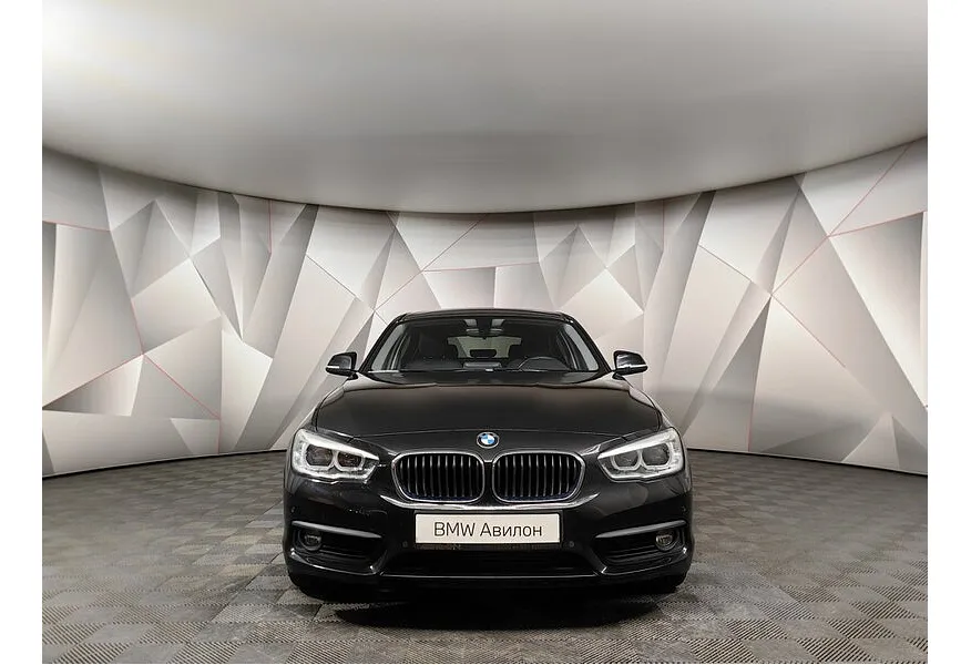 BMW 1 серия 116i AT (136 л.с.) Черный в АВИЛОН. Слайд №3