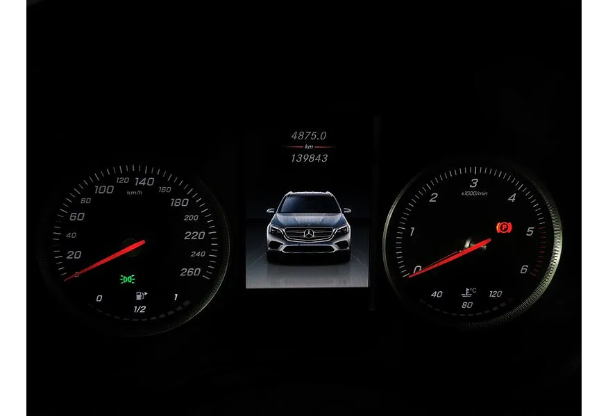 Mercedes-Benz GLC 250 d 9G-TRONIC 4MATIC (204 л.с.) Особая серия Серый в АВИЛОН. Слайд №18