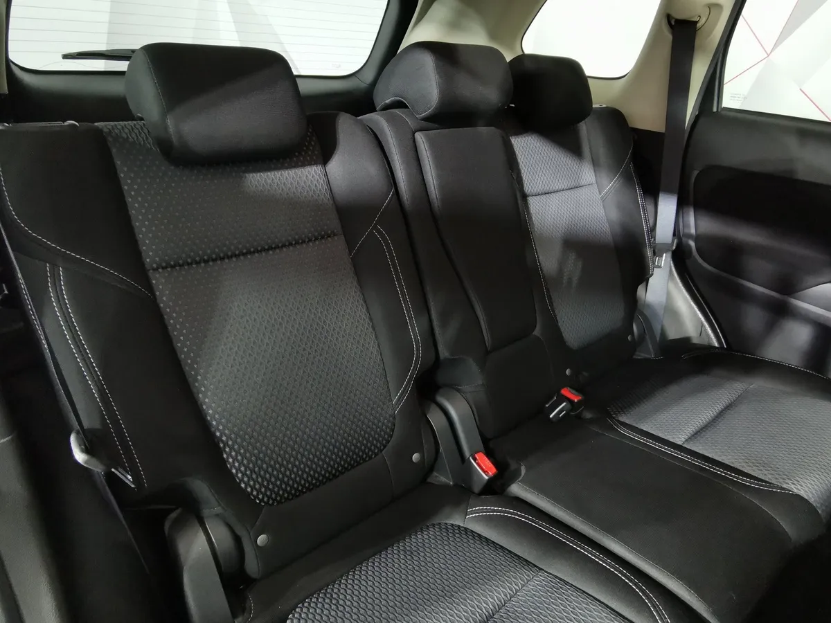 Mitsubishi Outlander 2.0 MIVEC CVT 2WD (146 л.с.) Intense Plus Серый в АВИЛОН. Слайд №16