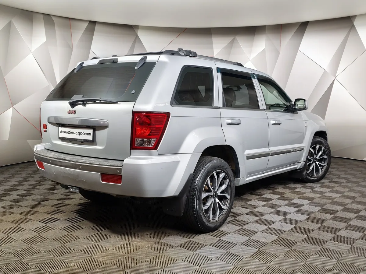Jeep Grand Cherokee 3.0 CRD AT 4WD (218 л.с.) Серебристый в АВИЛОН. Слайд №2