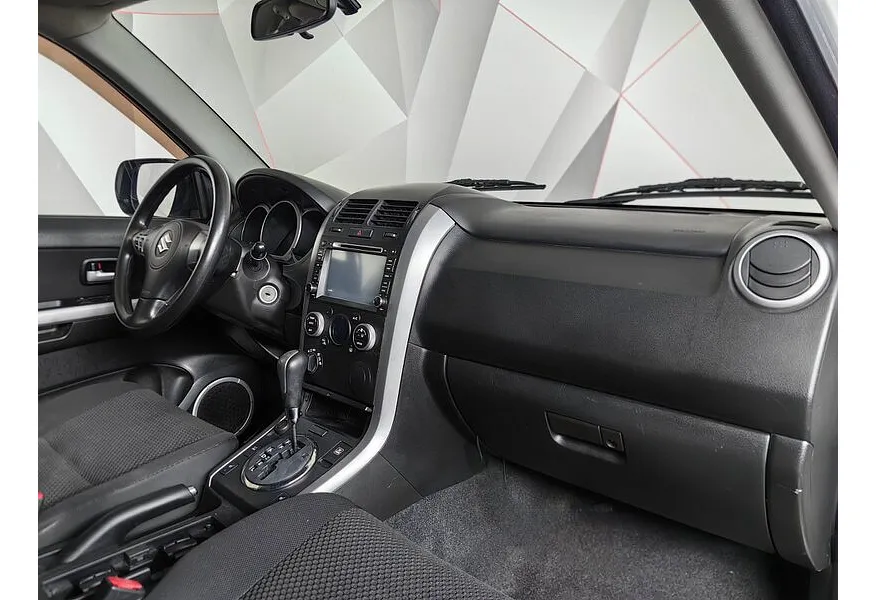 Suzuki Grand Vitara 2.0 AT (140 л.с.) Серый в АВИЛОН. Слайд №10