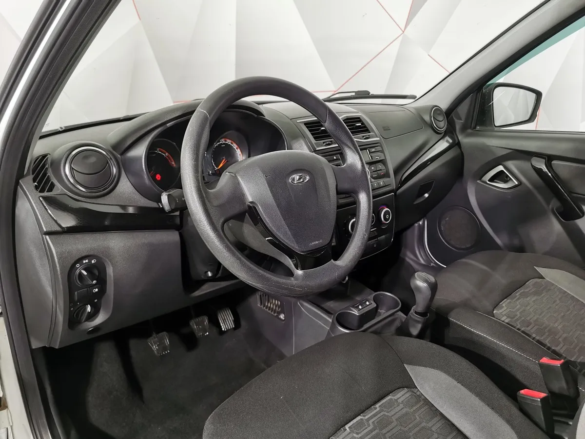 ВАЗ (Lada) Granta 1.6 MT (106 л.с.) Белый в АВИЛОН. Слайд №18