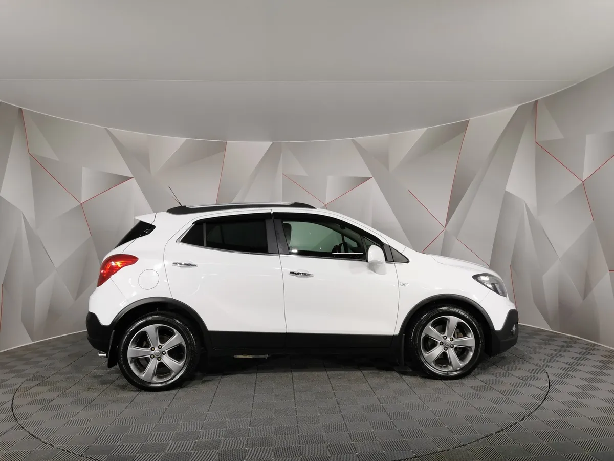 Opel Mokka 1.8 AT AWD (140 л.с.) Cosmo Белый в АВИЛОН. Слайд №6