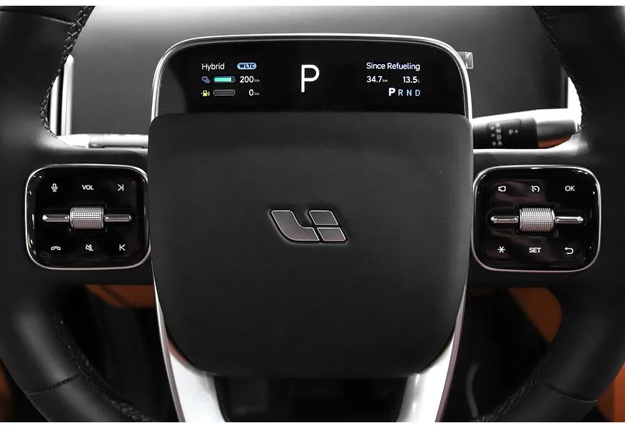 Li Auto L9 1.5 AT 4WD (449 л.с.) Ultra Серый в АВИЛОН. Слайд №18