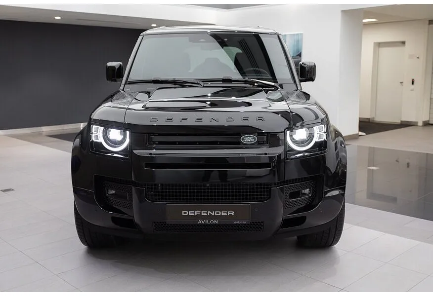 Land Rover Defender 3.0D AT (300 л.с.) HSE Черный в АВИЛОН. Слайд №4