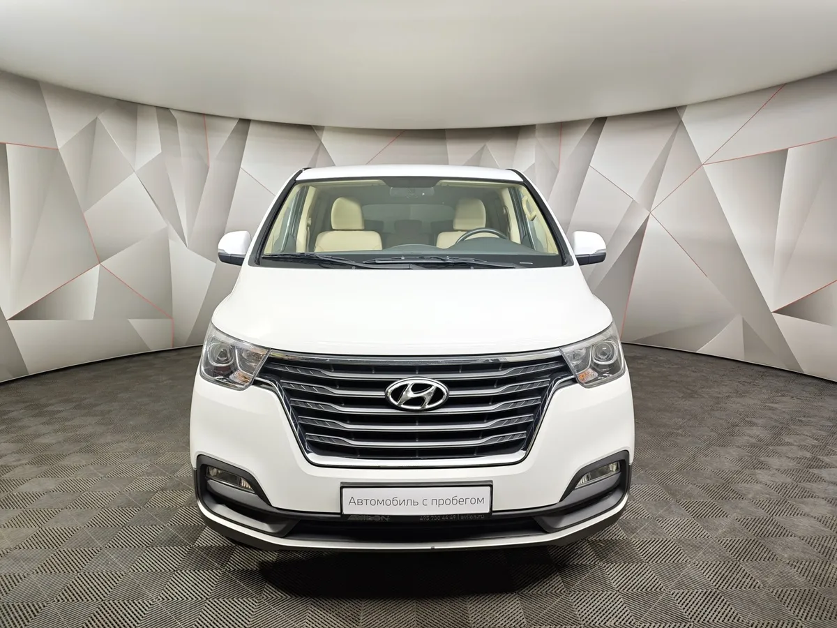 Hyundai H-1 2.5 CRDi - 5AT (170 л.с.) Business Белый в АВИЛОН. Слайд №7