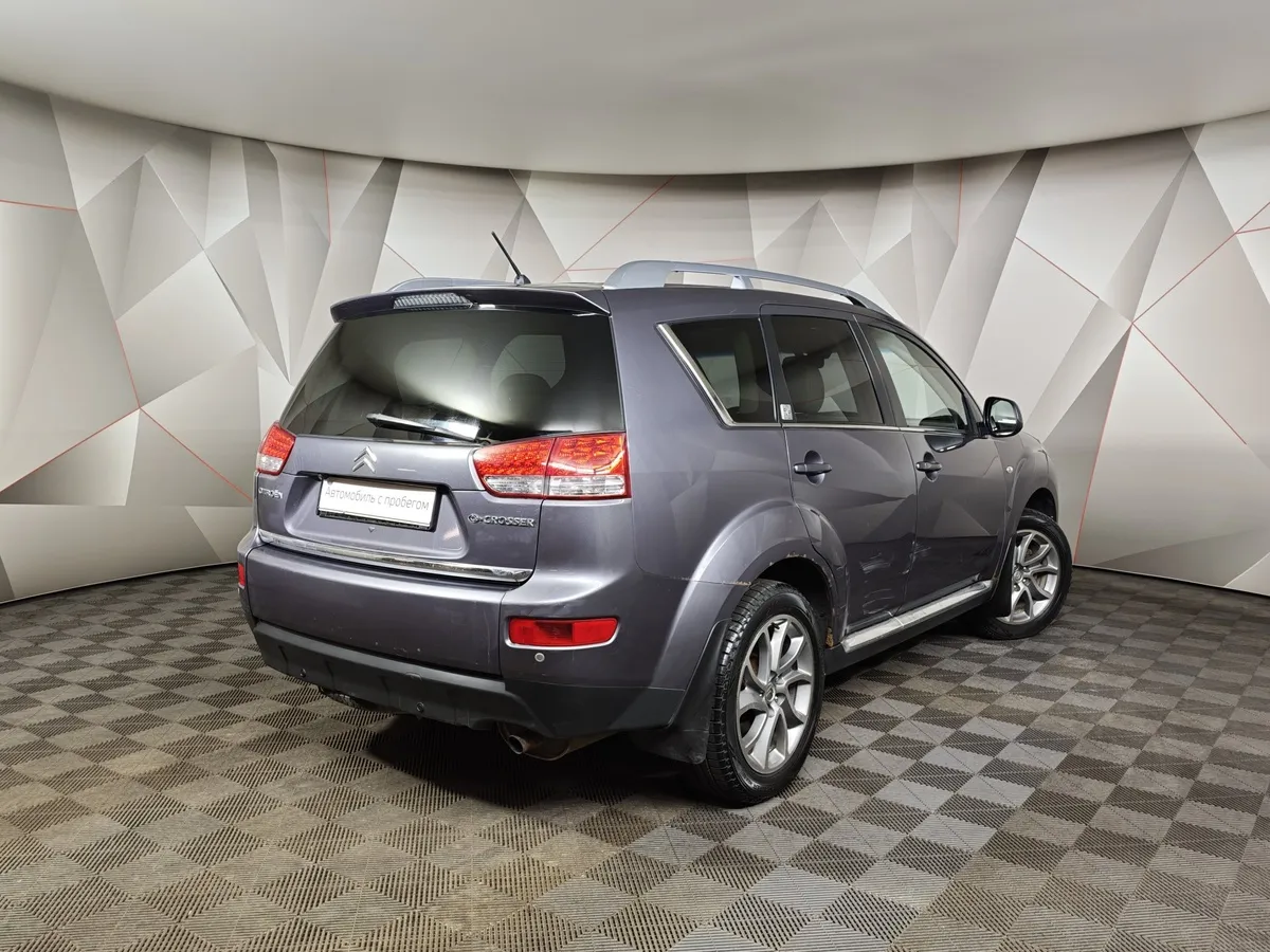 Citroen C-Crosser 2.4 CVT 4WD (170 л.с.) Серый в АВИЛОН. Слайд №2
