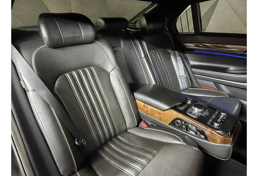 Genesis G90 3.3 T-GDI AT AWD (5 мест) (370 л.с.) Elite Черный в АВИЛОН. Слайд №16