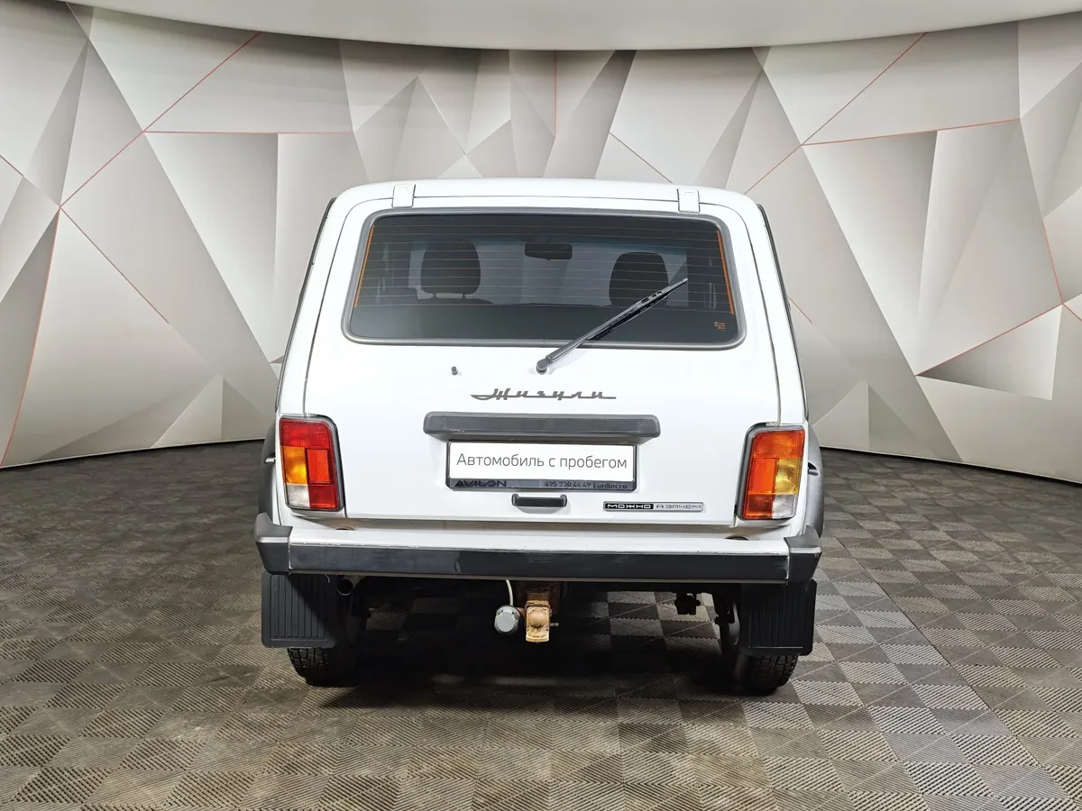 ВАЗ (Lada) 4x4 1.7 MT 8 кл. (Евро-4) (83 л.с.) Белый в АВИЛОН. Слайд №8