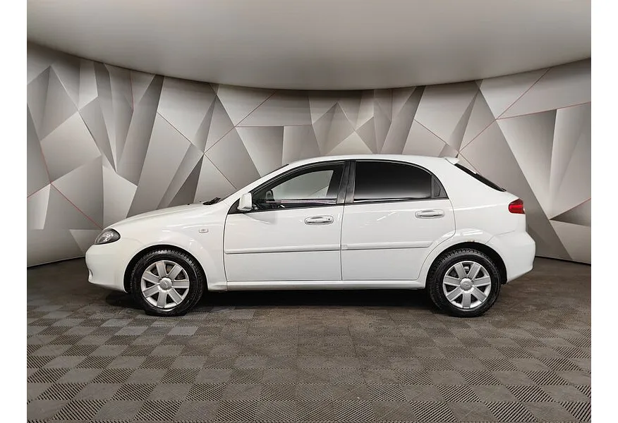 Chevrolet Lacetti 1.6 MT (109 л.с.) Белый в АВИЛОН. Слайд №5