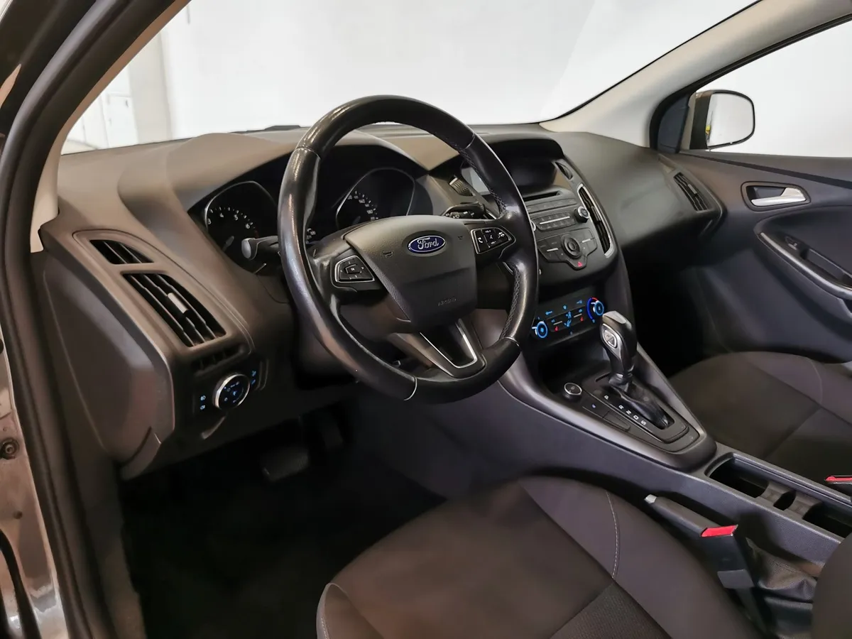 Ford Focus 1.6 Ti-VCT PowerShift (125 л.с.) SYNC Edition Серый в АВИЛОН. Слайд №18