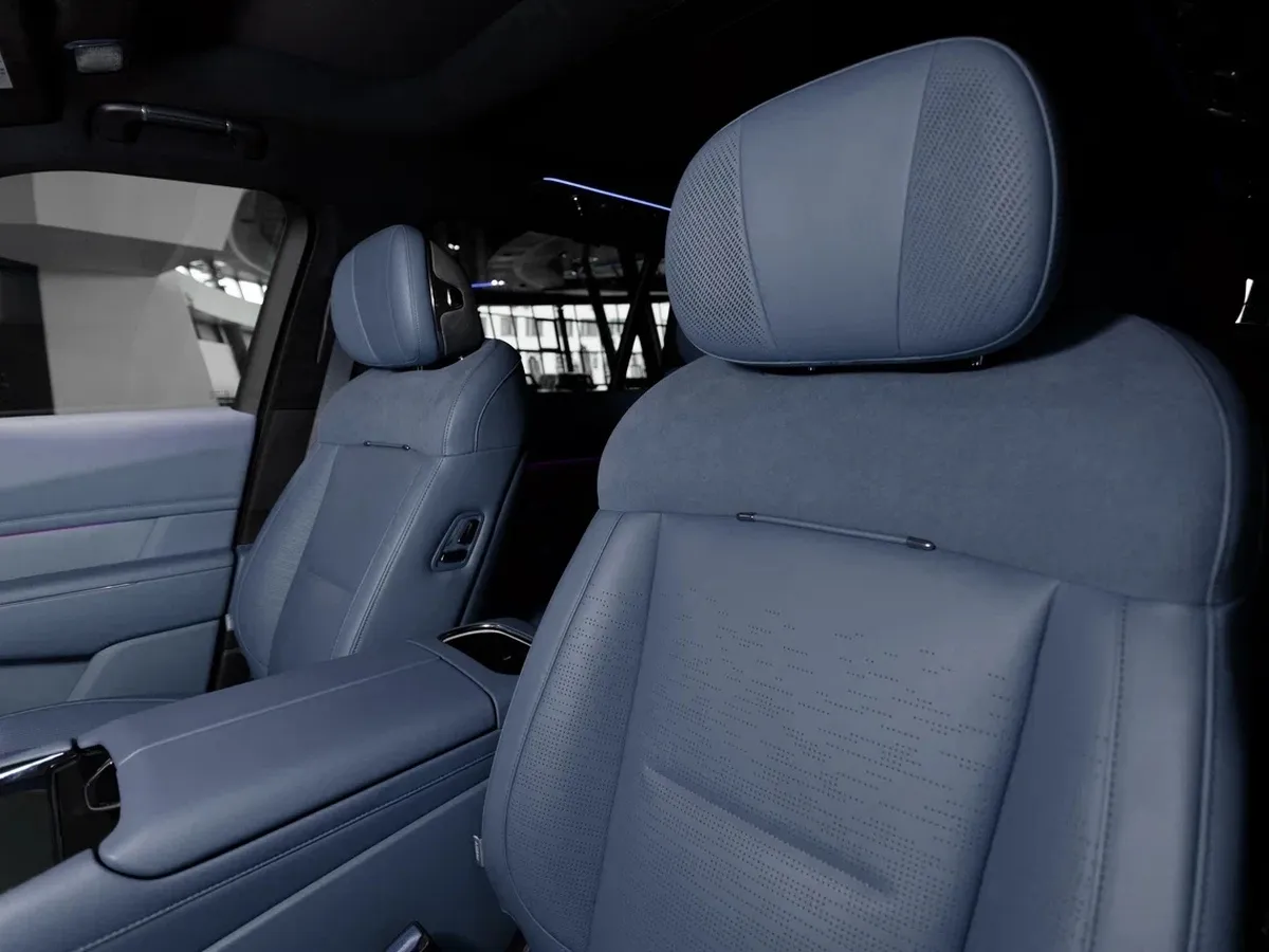 Lynk & Co 900 2.0 AT 4WD (884 л.с.) Ultra Черный в АВИЛОН. Слайд №8