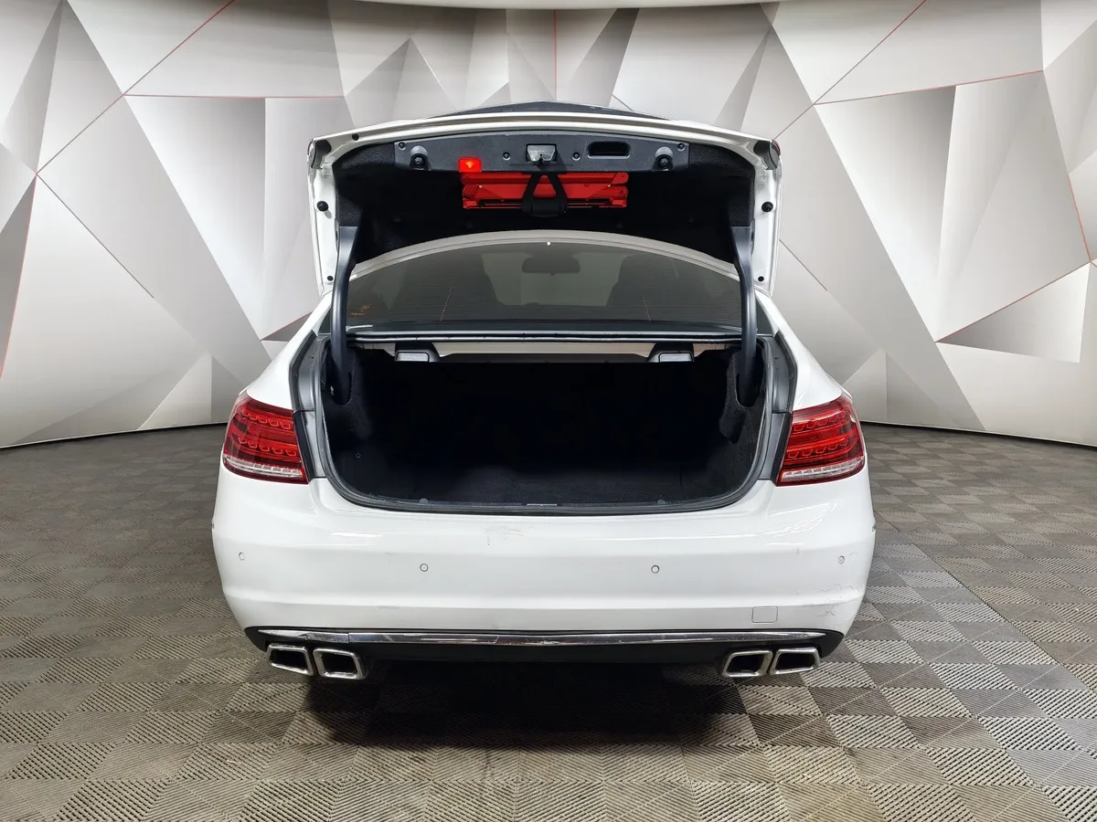 Mercedes-Benz E-Класс E 200 T BlueEfficiency 7G-Tronic Plus (184 л.с.) Белый в АВИЛОН. Слайд №12
