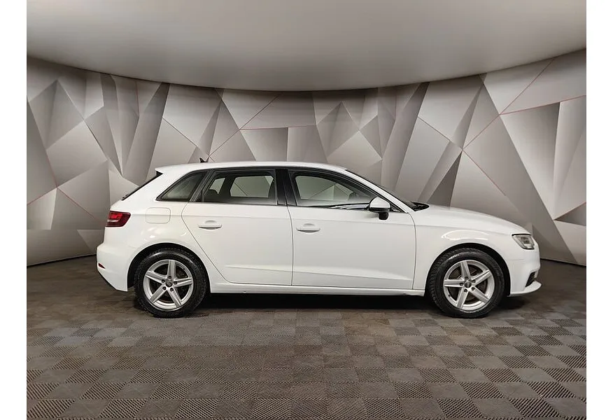Audi A3 2.0 TFSI S-tronic (190 л.с.) Sport Белый в АВИЛОН. Слайд №6