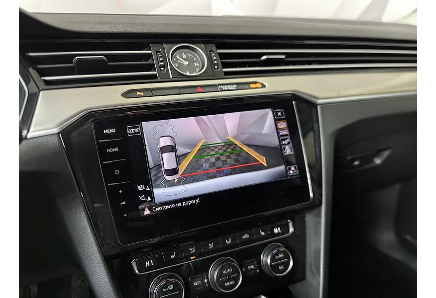 Volkswagen Passat 1.8 TSI BlueMotion DSG (180 л.с.) Highline Белый в АВИЛОН. Слайд №21