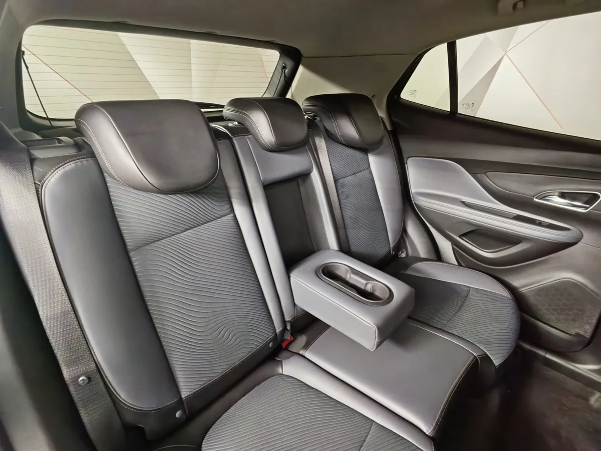 Opel Mokka 1.8 AT AWD (140 л.с.) Cosmo Серебристый в АВИЛОН. Слайд №16