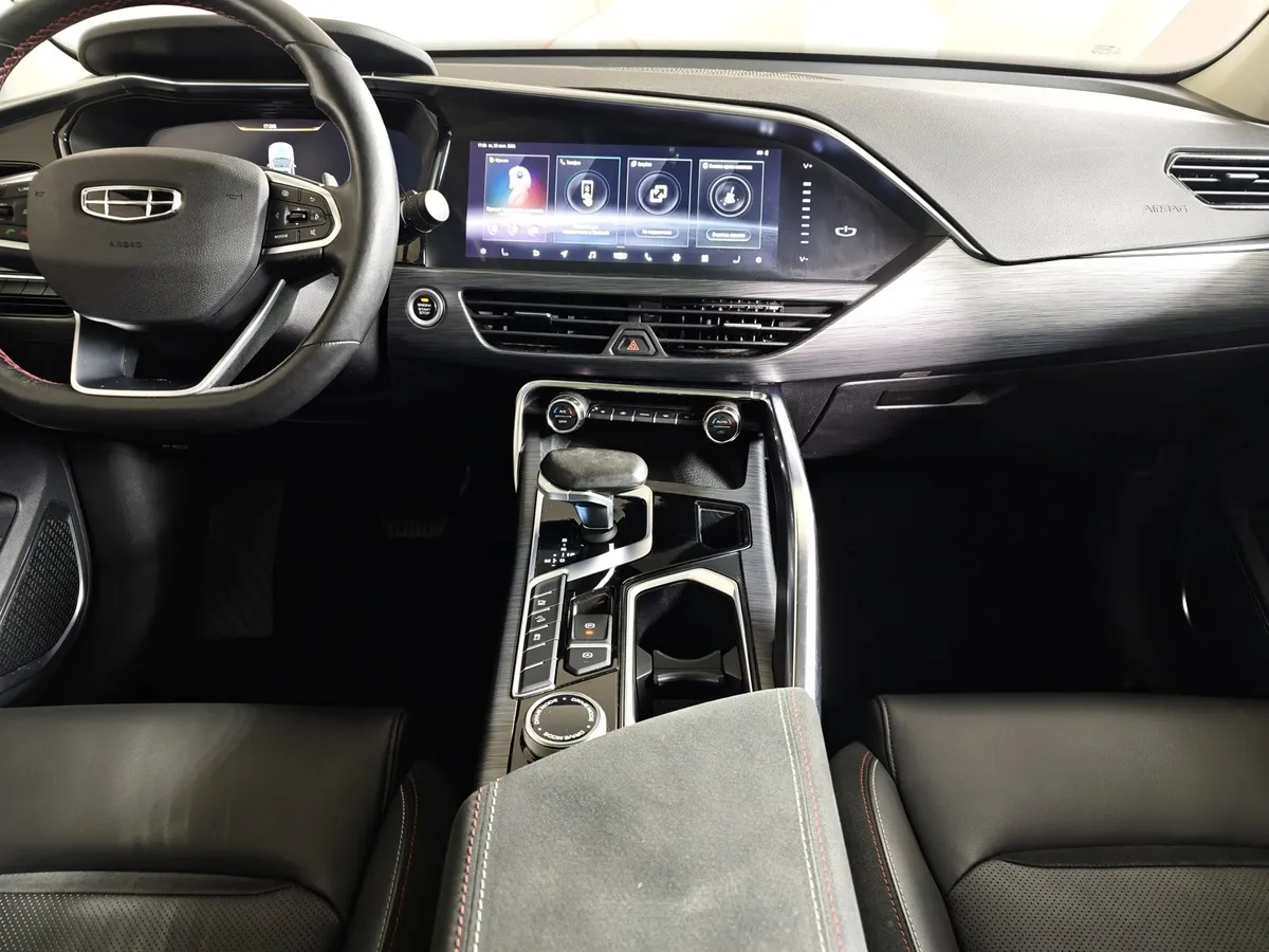 Geely Tugella 2.0 AT AWD (238 л.с.) Flagship Серый в АВИЛОН. Слайд №14