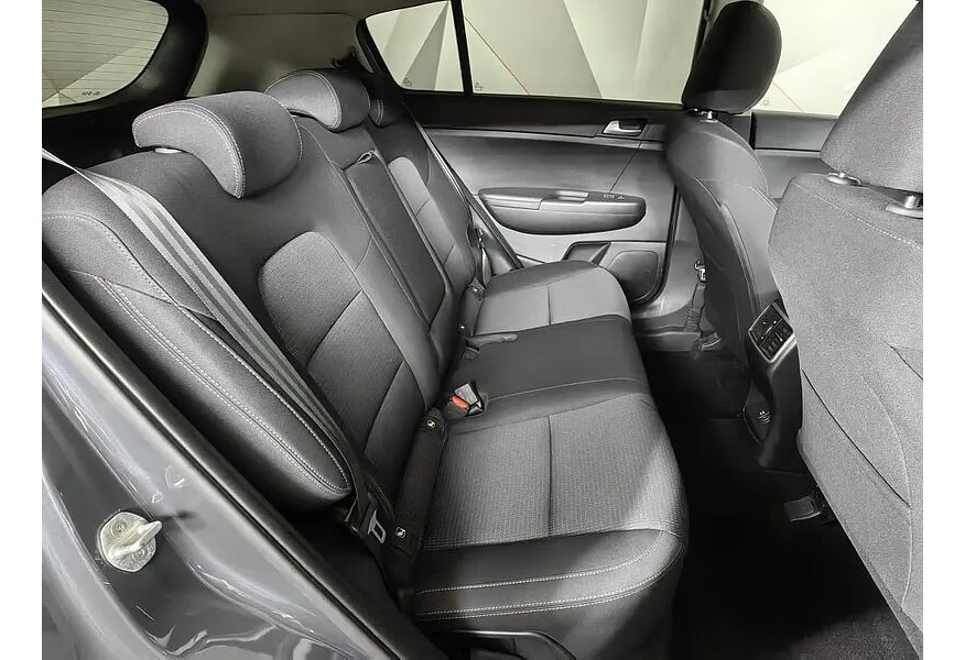 Kia Sportage 2.0 MPI AT 4WD (150 л.с.) Luxe Серый в АВИЛОН. Слайд №13