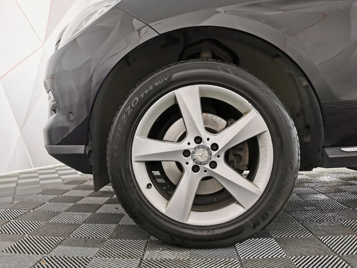 Mercedes-Benz M-Класс ML 350 BlueTEC 7G-Tronic Plus 4Matic (249 л.с.) Черный в АВИЛОН. Слайд №9