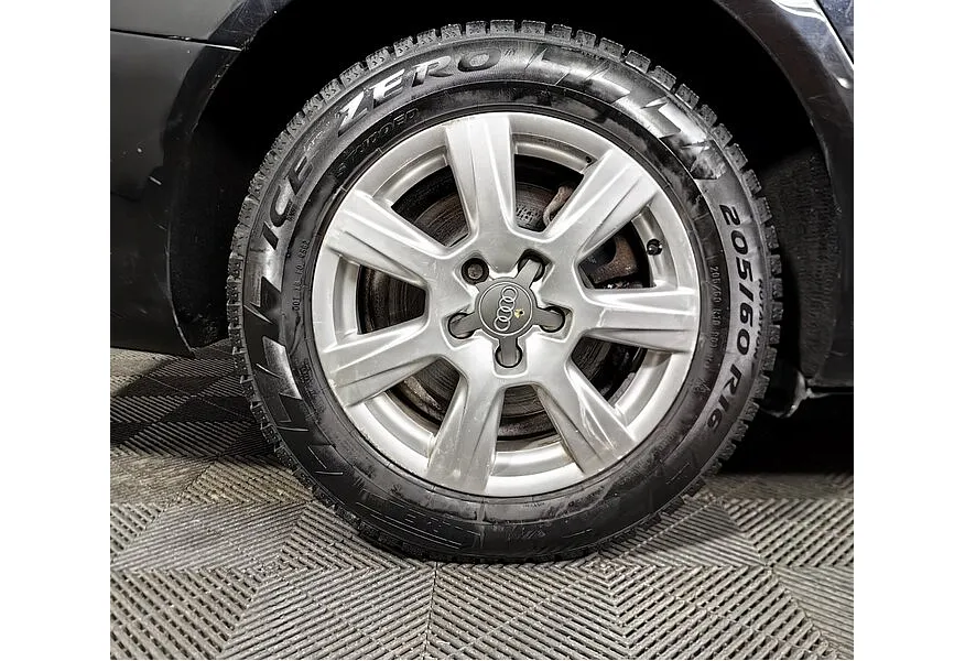 Audi A4 1.8 TFSI multitronic (160 л.с.) Черный в АВИЛОН. Слайд №9 Audi A4 1.8 TFSI multitronic (160 л.с.) Черный в АВИЛОН. Слайд №9