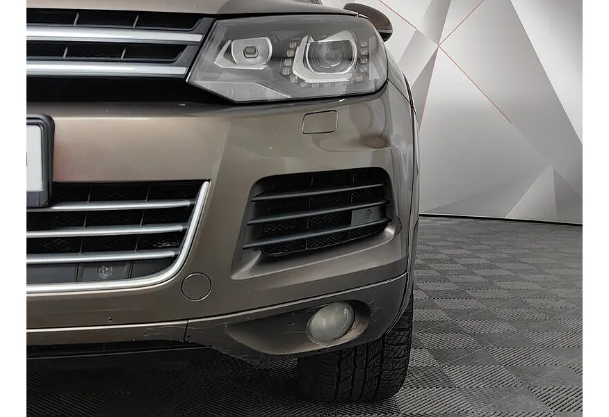 Volkswagen Touareg 3.0 TDI Tiptronic 4Motion (245 л.с.) Коричневый в АВИЛОН. Слайд №10