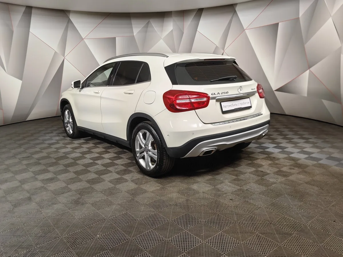 Mercedes-Benz GLA 250 7G-DCT 4MATIC (211 л.с.) Особая серия Белый в АВИЛОН. Слайд №4