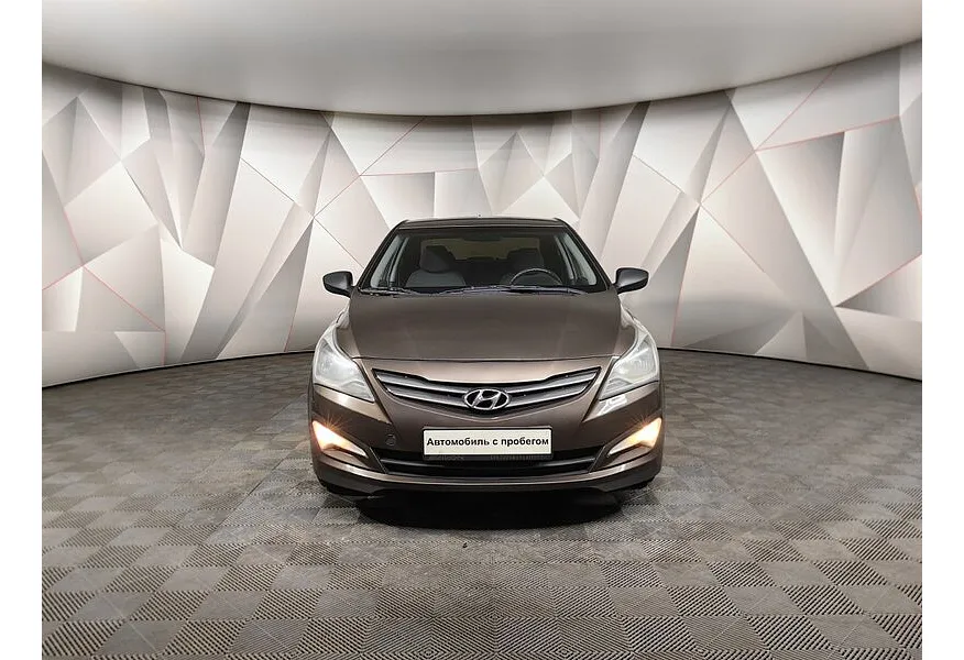 Hyundai Solaris 1.6 MT (123 л.с.) Comfort Коричневый в АВИЛОН. Слайд №7