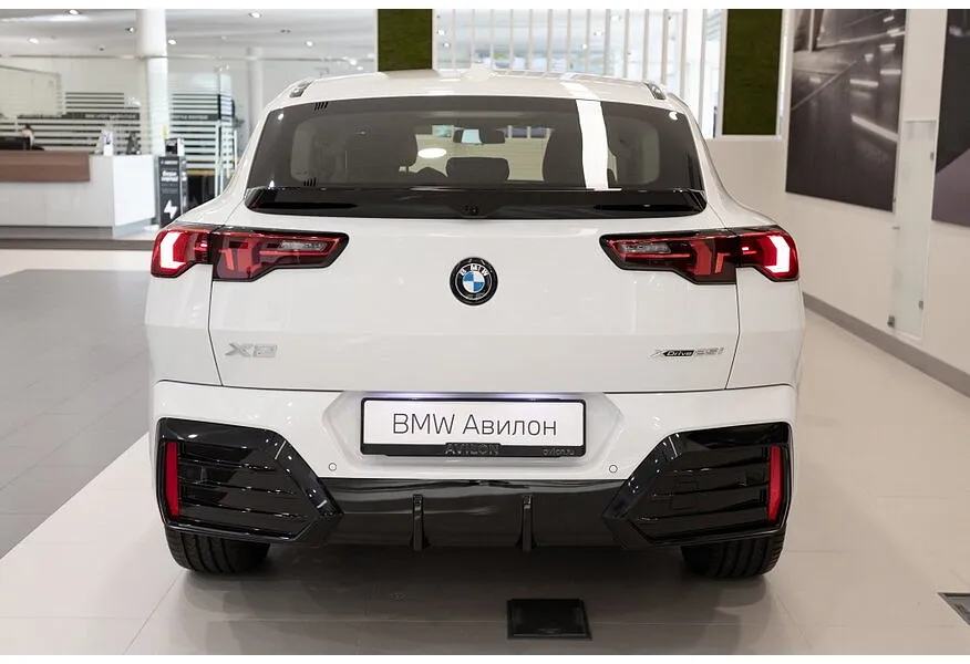 BMW X2 20i xDrive AT (192 л.с.) Серый в АВИЛОН. Слайд №5