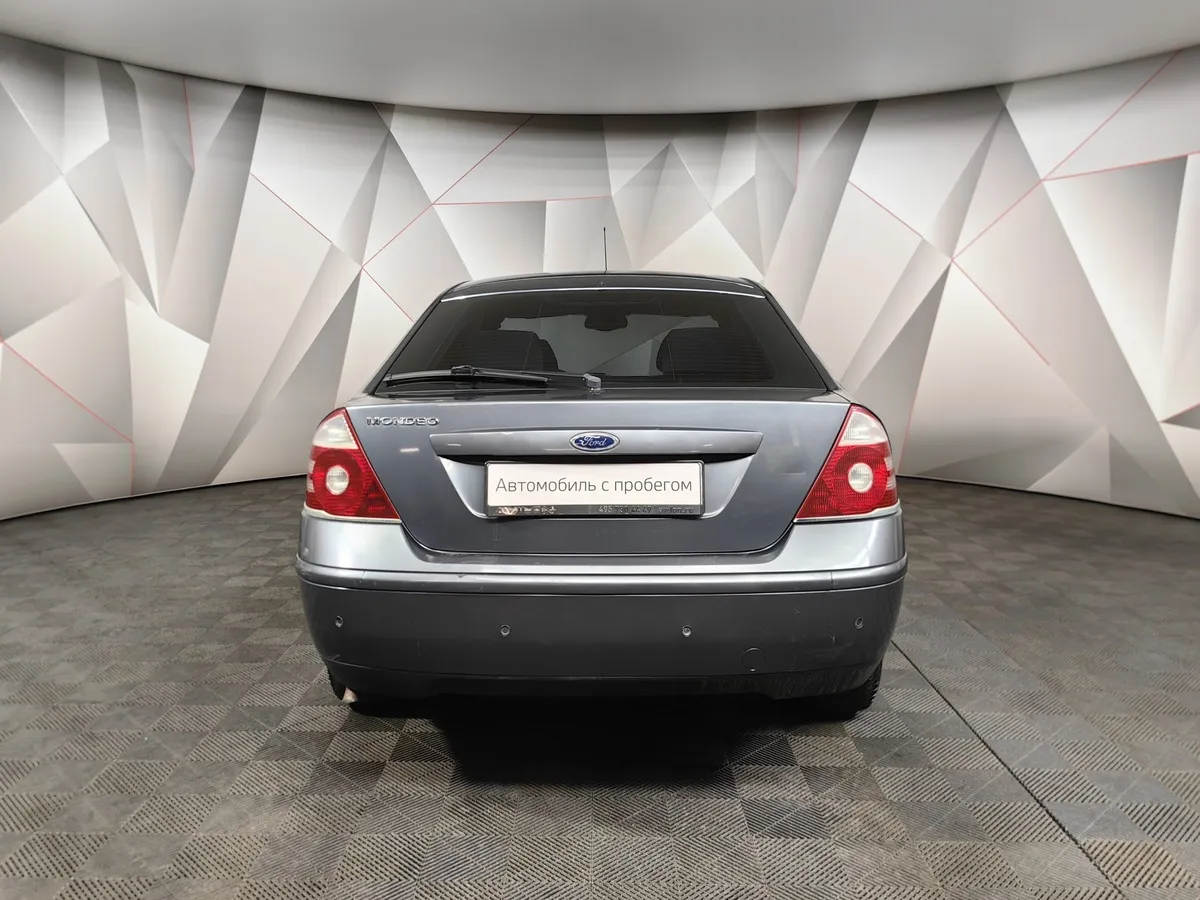 Ford Mondeo 2.0 MT (145 л.с.) Серый в АВИЛОН. Слайд №8