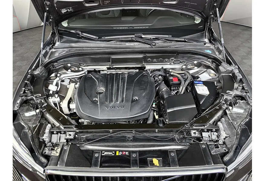 Volvo XC60 2.0 B5 mild hybrid AT AWD (249 л.с.) Momentum Серый в АВИЛОН. Слайд №11