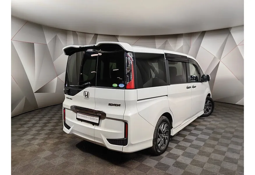 Honda Stepwgn 1.5 CVT 4WD (150 л.с.) Белый в АВИЛОН. Слайд №2