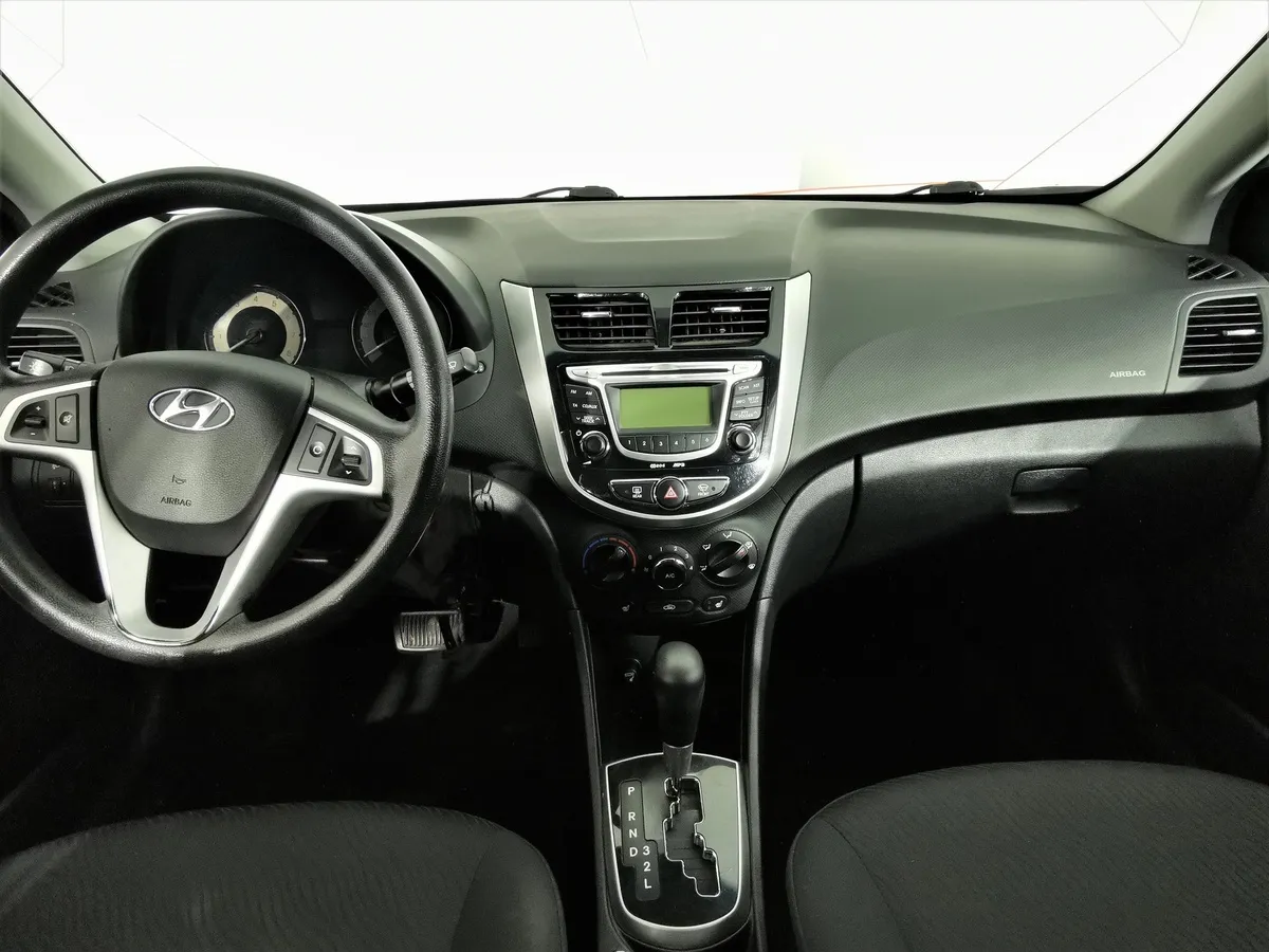 Hyundai Solaris 1.4 AT (107 л.с.) Comfort Голубой в АВИЛОН. Слайд №12