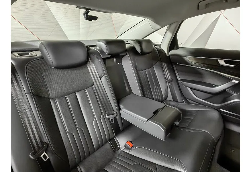 Audi A6 55 TFSI S tronic quattro (340 л.с.) Design Коричневый в АВИЛОН. Слайд №16