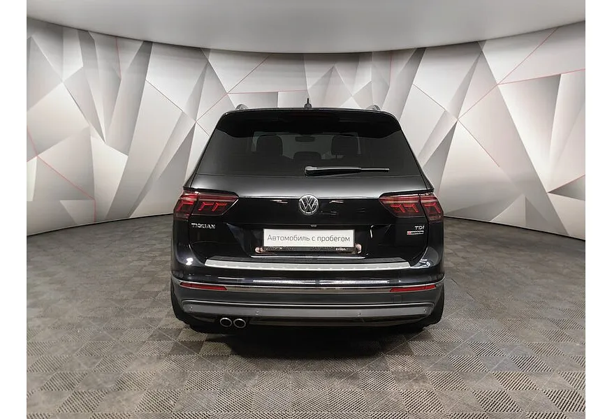 Volkswagen Tiguan 2.0 TDI 4Motion DSG (150 л.с.) Highline Черный в АВИЛОН. Слайд №8