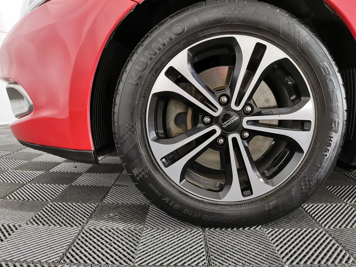 Kia Ceed 1.6 AT (129 л.с.) Luxe Красный в АВИЛОН. Слайд №9