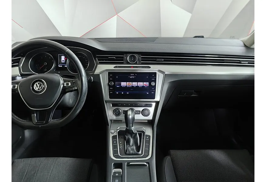 Volkswagen Passat 1.8 TSI DSG (180 л.с.) Comfortline Белый в АВИЛОН. Слайд №15