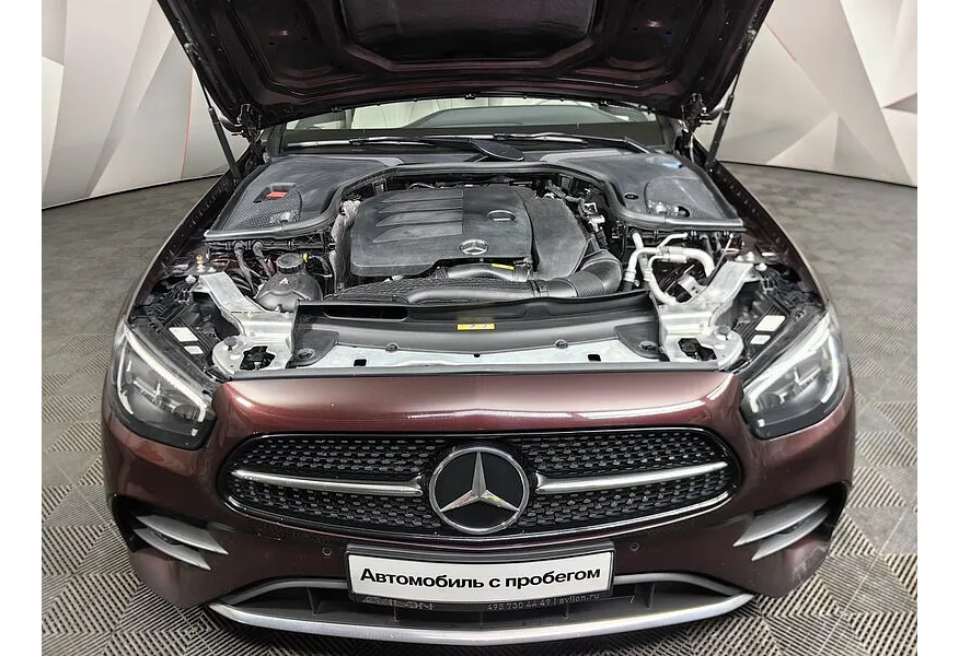 Mercedes-Benz E-Класс E 200 4MATIC 9G-TRONIC (197 л.с.) Sport Красный в АВИЛОН. Слайд №11