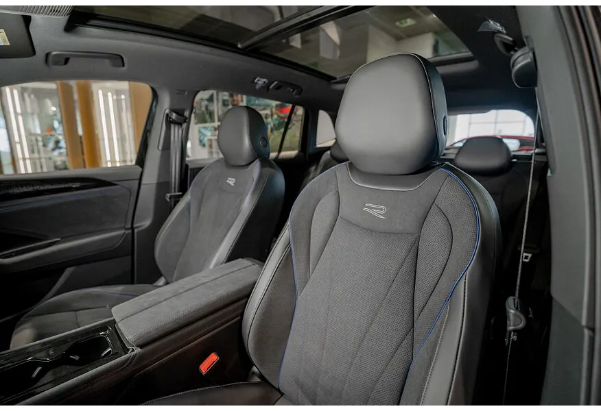 АВИЛОН - Volkswagen Tiguan 380 TSI 2.0 DSG 4WD (220 л.с.) R-Line Черный - slide 6