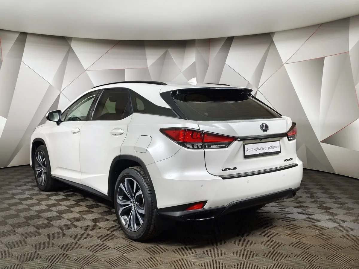 Lexus RX 2.0 AT AWD (238 л.с.) Executive Белый в АВИЛОН. Слайд №4