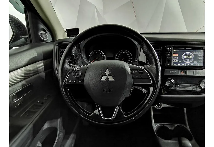Mitsubishi Outlander 2.0 CVT (146 л.с.) Invite Черный в АВИЛОН. Слайд №20