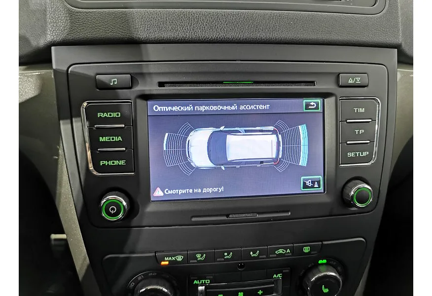 Skoda Yeti 1.8 TSI 4x4 DSG (152 л.с.) Коричневый в АВИЛОН. Слайд №21