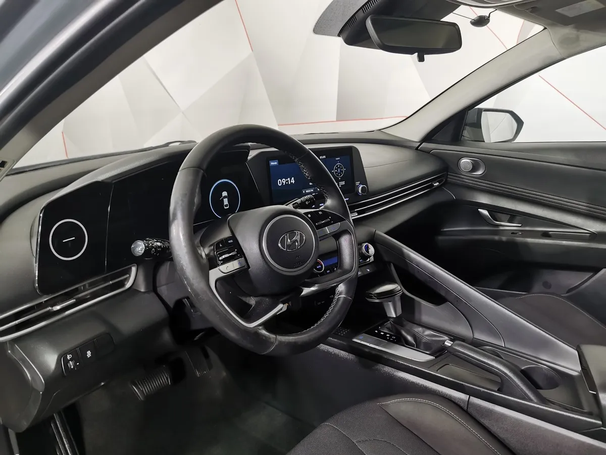 Hyundai Elantra 1.6 AT (128 л.с.) Elegance Серый в АВИЛОН. Слайд №19