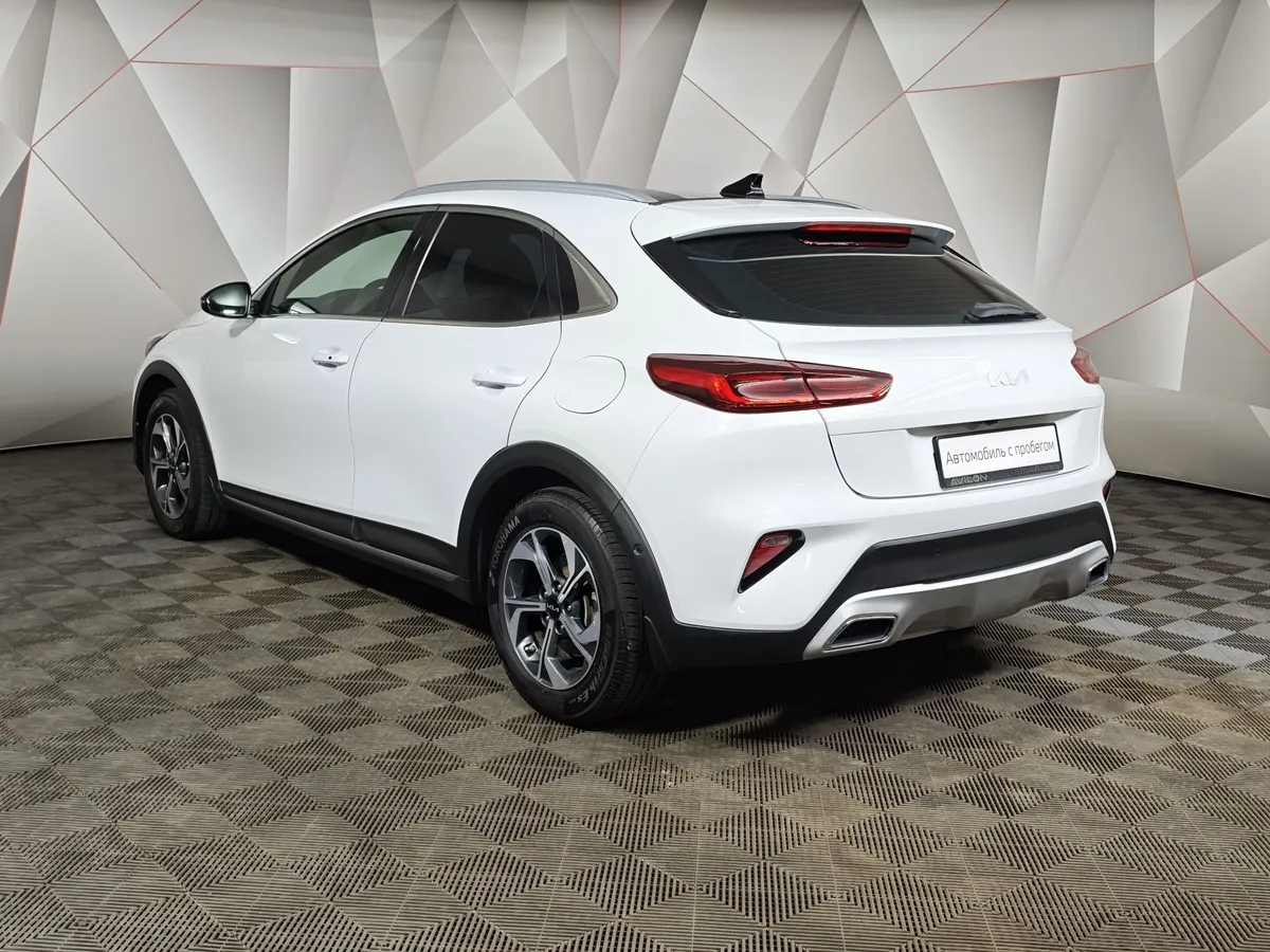 Kia XCeed 1.4 T-GDI (140 л.c.) Premium Plus Белый в АВИЛОН. Слайд №4