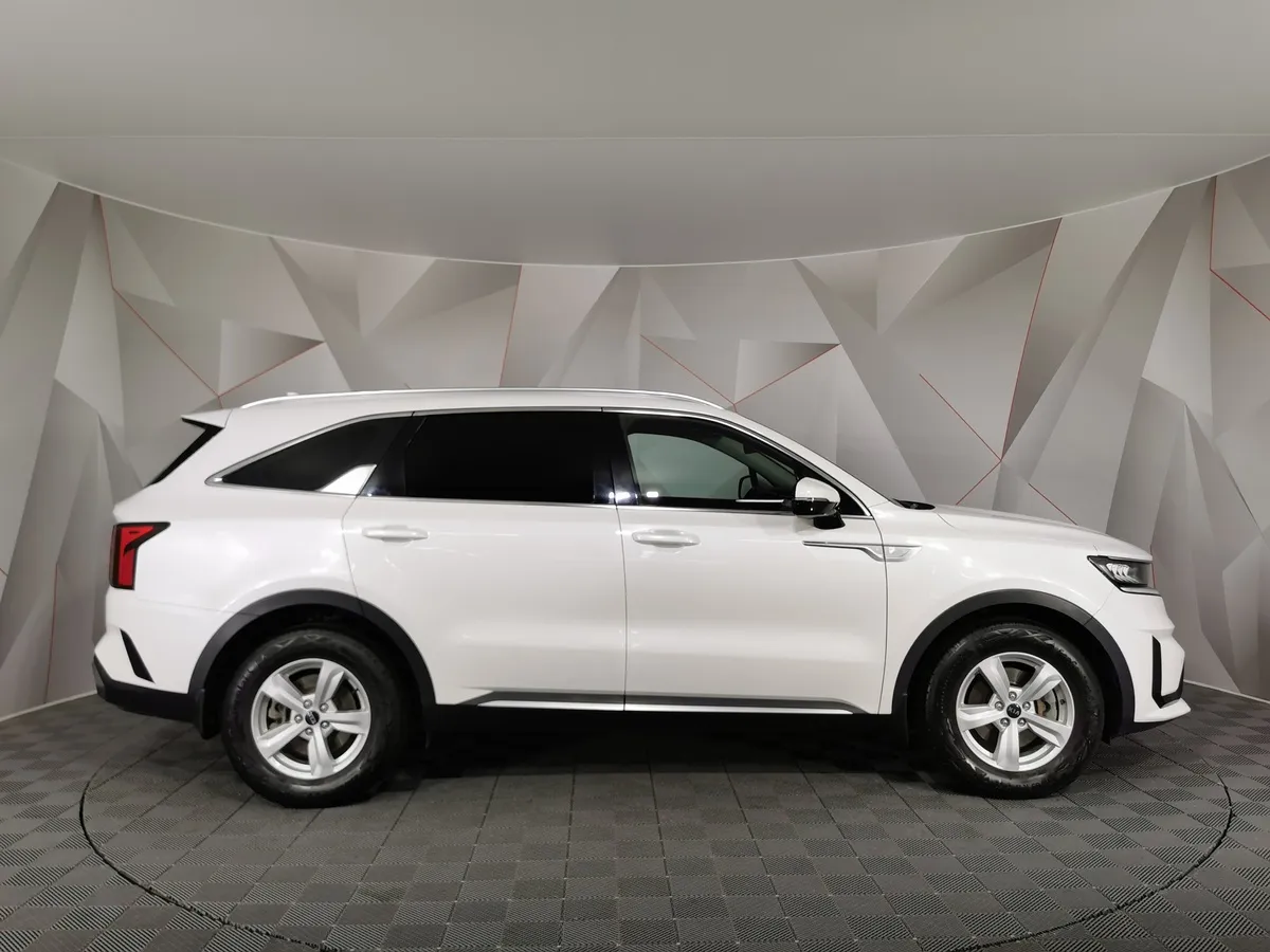Kia Sorento 2.5 MPI 4WD AT (180 л.с.) Comfort Белый в АВИЛОН. Слайд №5