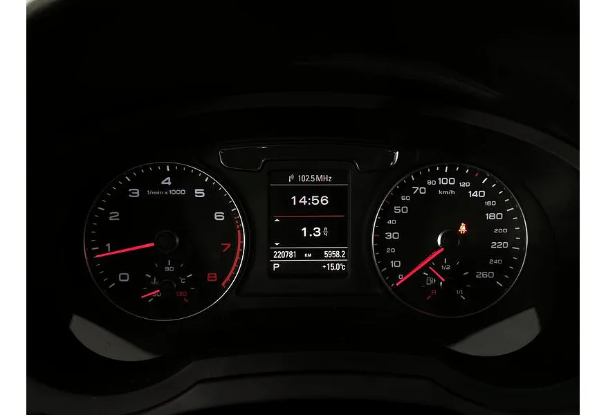 Audi Q3 2.0 TFSI S-tronic quattro (180 л.с.) Sport Голубой в АВИЛОН. Слайд №18