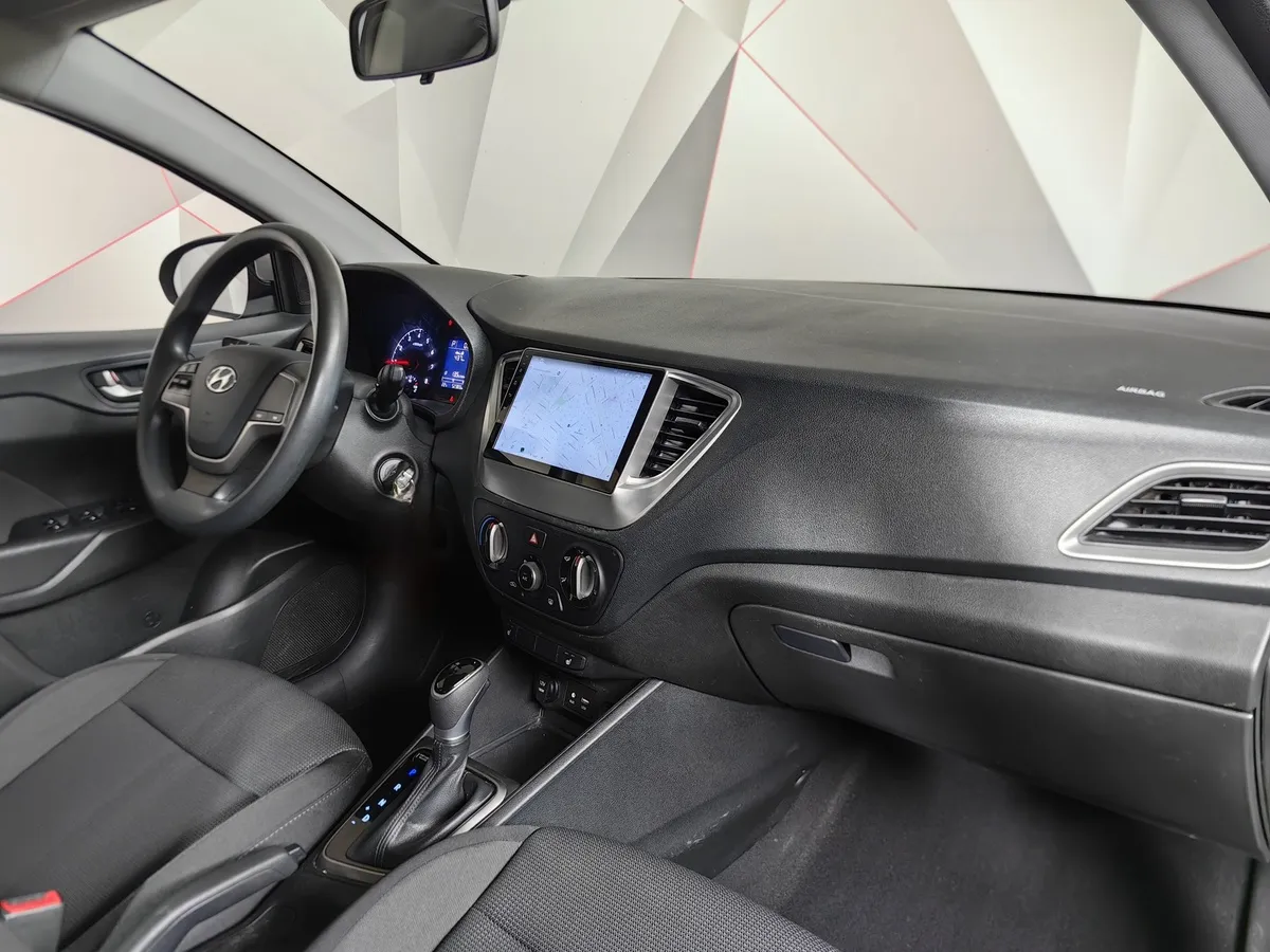 Hyundai Solaris 1.6 AT (123 л.с.) Active Plus Серебристый в АВИЛОН. Слайд №13