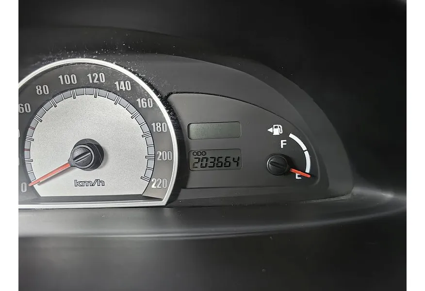 Hyundai Matrix 1.6 MT (103 л.с.) Бежевый в АВИЛОН. Слайд №16