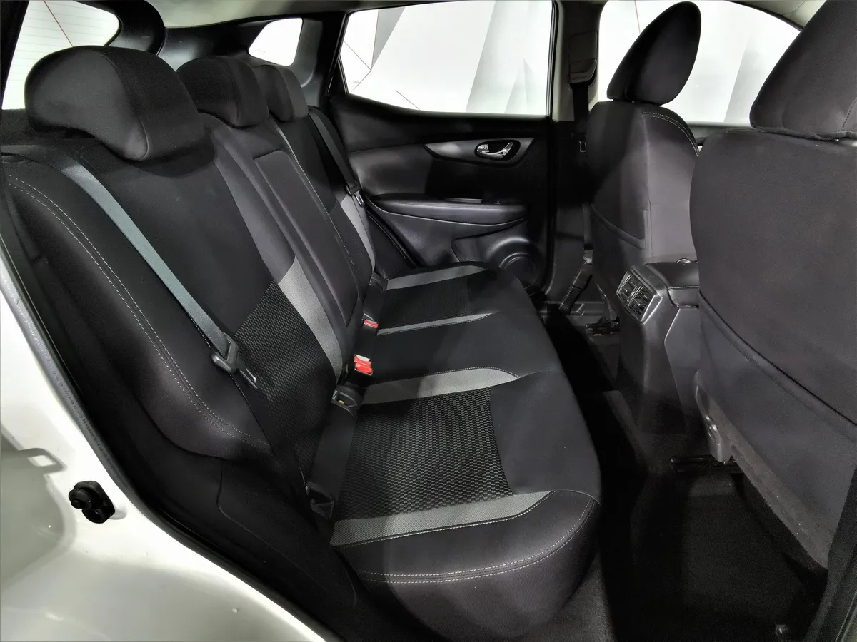 Nissan Qashqai 2.0 CVT (144 л.с.) Белый в АВИЛОН. Слайд №15