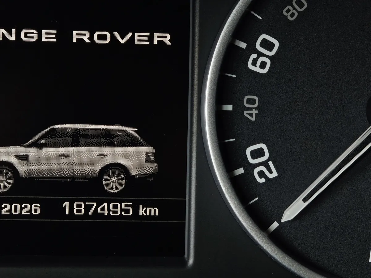 Land Rover Range Rover Sport 3.0 TD AT (245 л.с.) Зеленый в АВИЛОН. Слайд №18